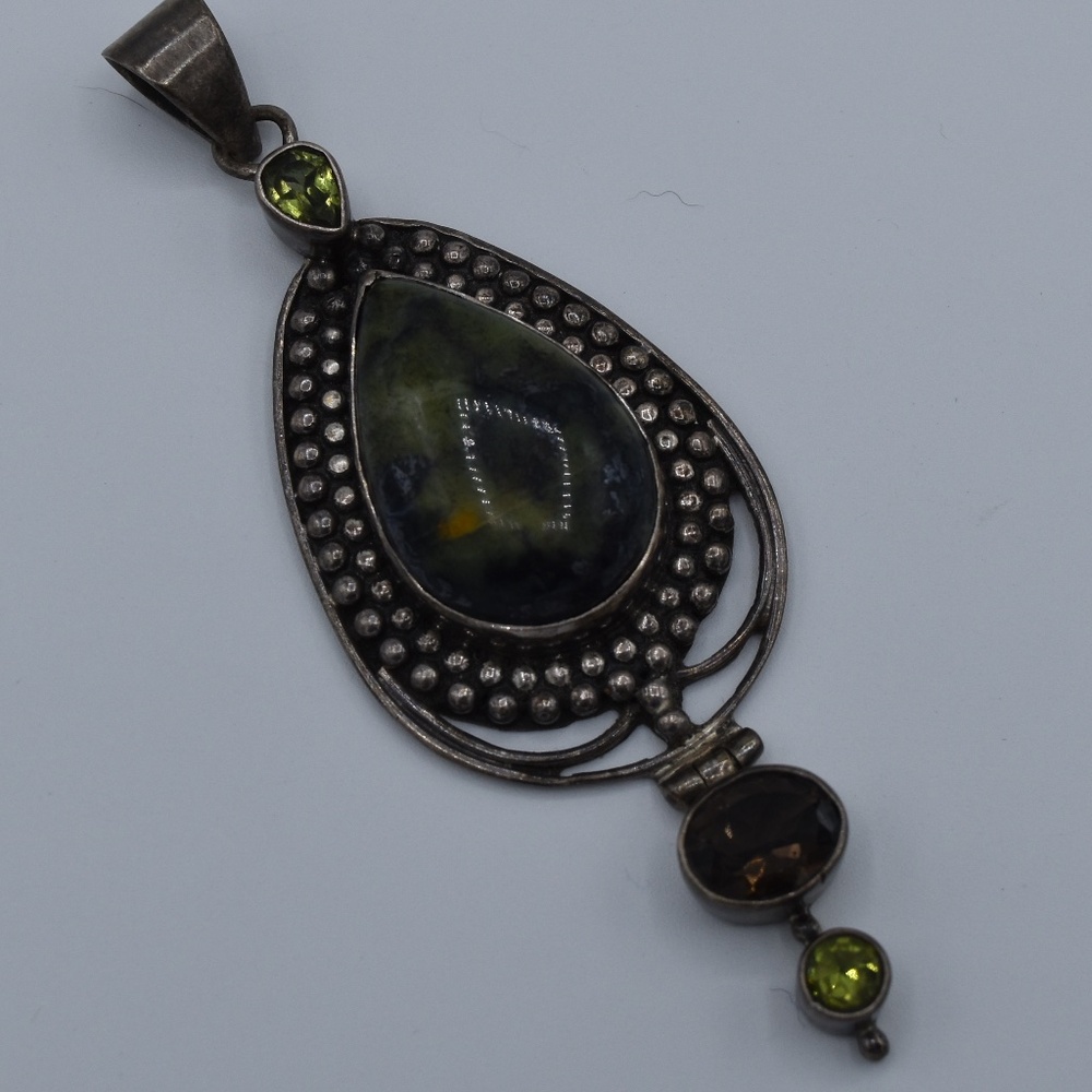 Pendant